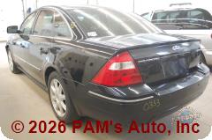 Vehicle photo 5