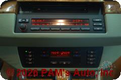 Vehicle photo 10