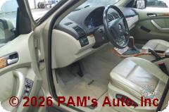 Vehicle photo 8