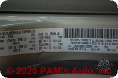 Vehicle photo 12