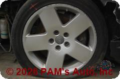 Vehicle photo 7