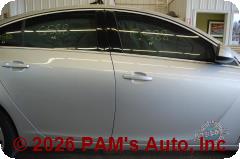 Vehicle photo 3