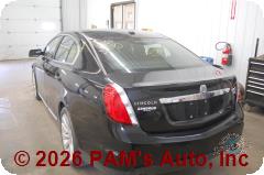 Vehicle photo 5