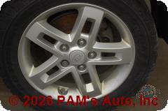 Vehicle photo 7