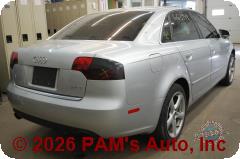 Vehicle photo 4