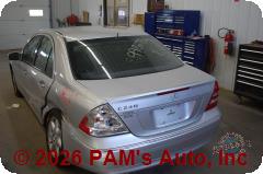 Vehicle photo 5