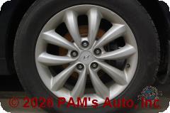 Vehicle photo 7