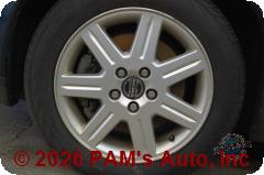 Vehicle photo 7