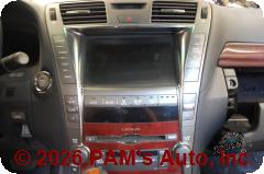 Vehicle photo 10