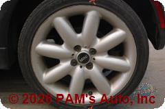 Vehicle photo 7