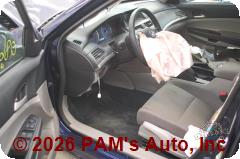 Vehicle photo 8