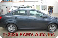 Vehicle photo 3