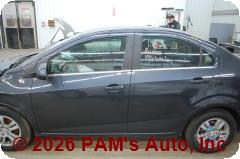 Vehicle photo 6