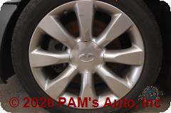 Vehicle photo 7