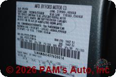 Vehicle photo 12