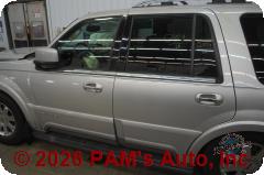 Vehicle photo 6