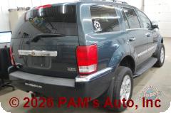 Vehicle photo 4