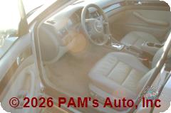 Vehicle photo 8