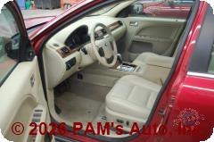 Vehicle photo 8