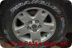 Vehicle photo 7