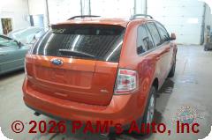 Vehicle photo 4