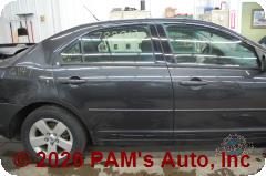 Vehicle photo 3
