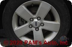 Vehicle photo 7