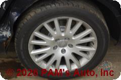 Vehicle photo 7