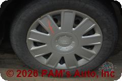 Vehicle photo 7