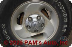 Vehicle photo 7