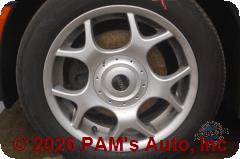 Vehicle photo 7