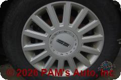 Vehicle photo 7