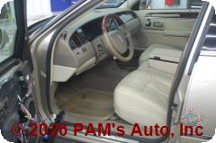 Vehicle photo 8