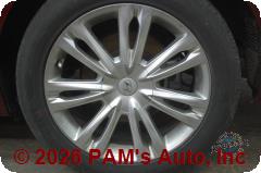 Vehicle photo 7