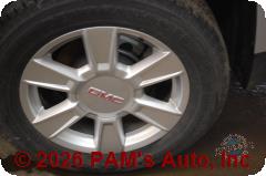 Vehicle photo 7