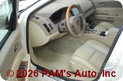 Vehicle photo 8