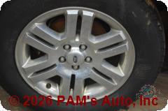 Vehicle photo 7