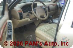Vehicle photo 8