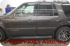 Vehicle photo 6