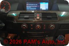 Vehicle photo 10