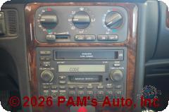 Vehicle photo 10