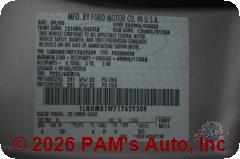 Vehicle photo 12
