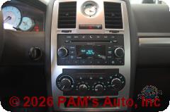 Vehicle photo 10