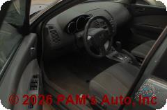Vehicle photo 8