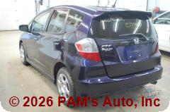 Vehicle photo 5