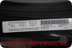Vehicle photo 12