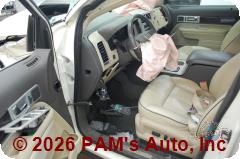 Vehicle photo 8