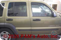 Vehicle photo 3