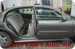 Vehicle photo 3