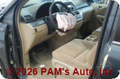Vehicle photo 8